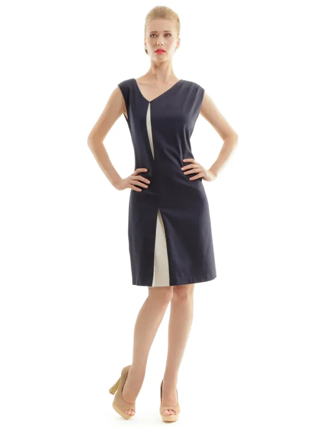 Conquista Mouwloze jurk met contrasterende plooien Marineblauw