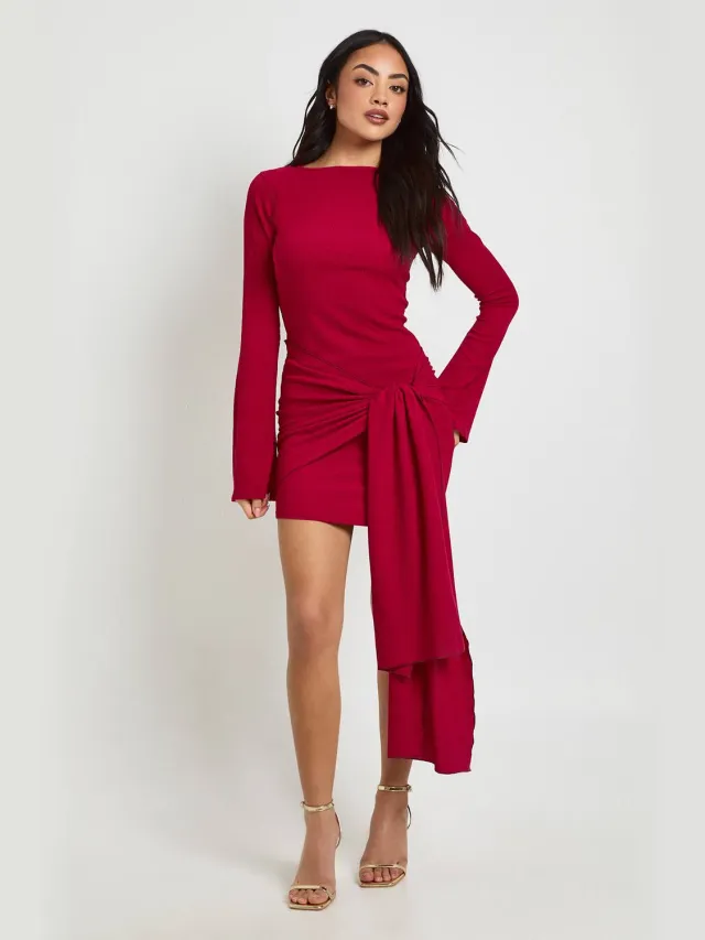 boohoo Dames Getextureerde Wikkel Mini Jurk Met Strikdetail Vooraan Bordeaux Rood