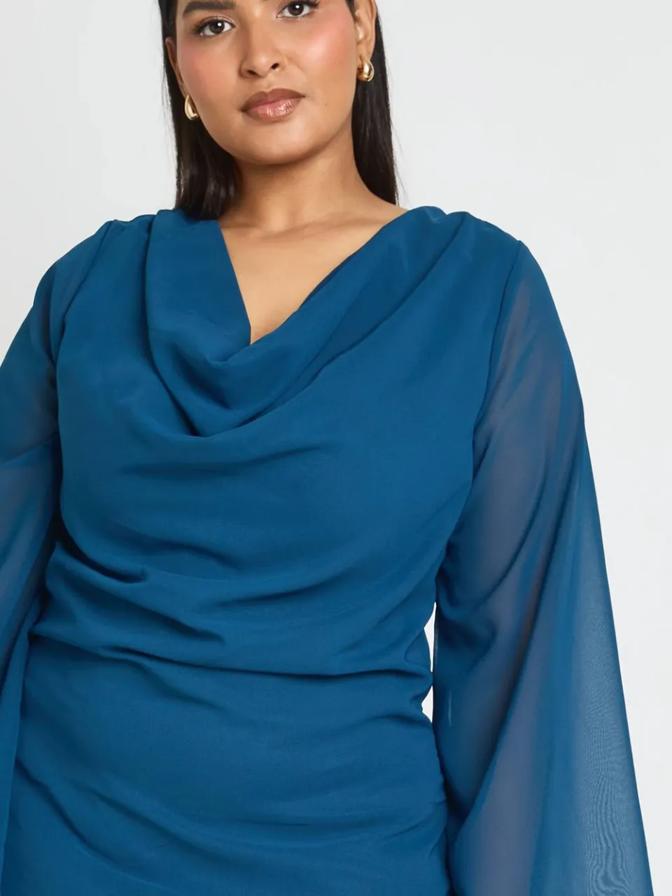 boohoo Dames Plus Chiffon Maxi Jurk Met Watervalhals En Lange Mouwen marineblauw, foto 2