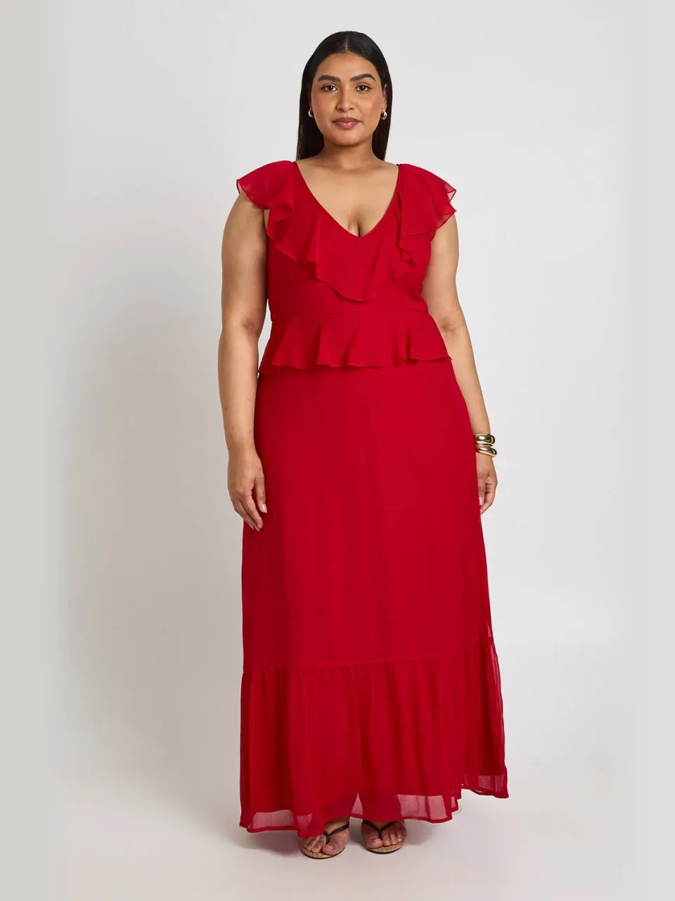boohoo Dames Plus Chiffon Ruches Plunge Maxi Jurk rood, foto 3