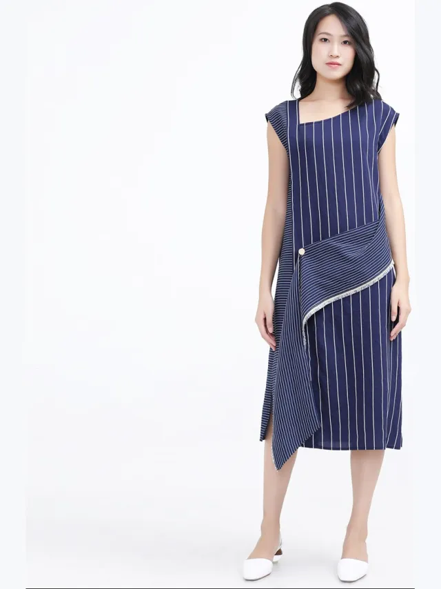 Smart & Joy Asymmetrische streep trapeze midi -jurk Blauw