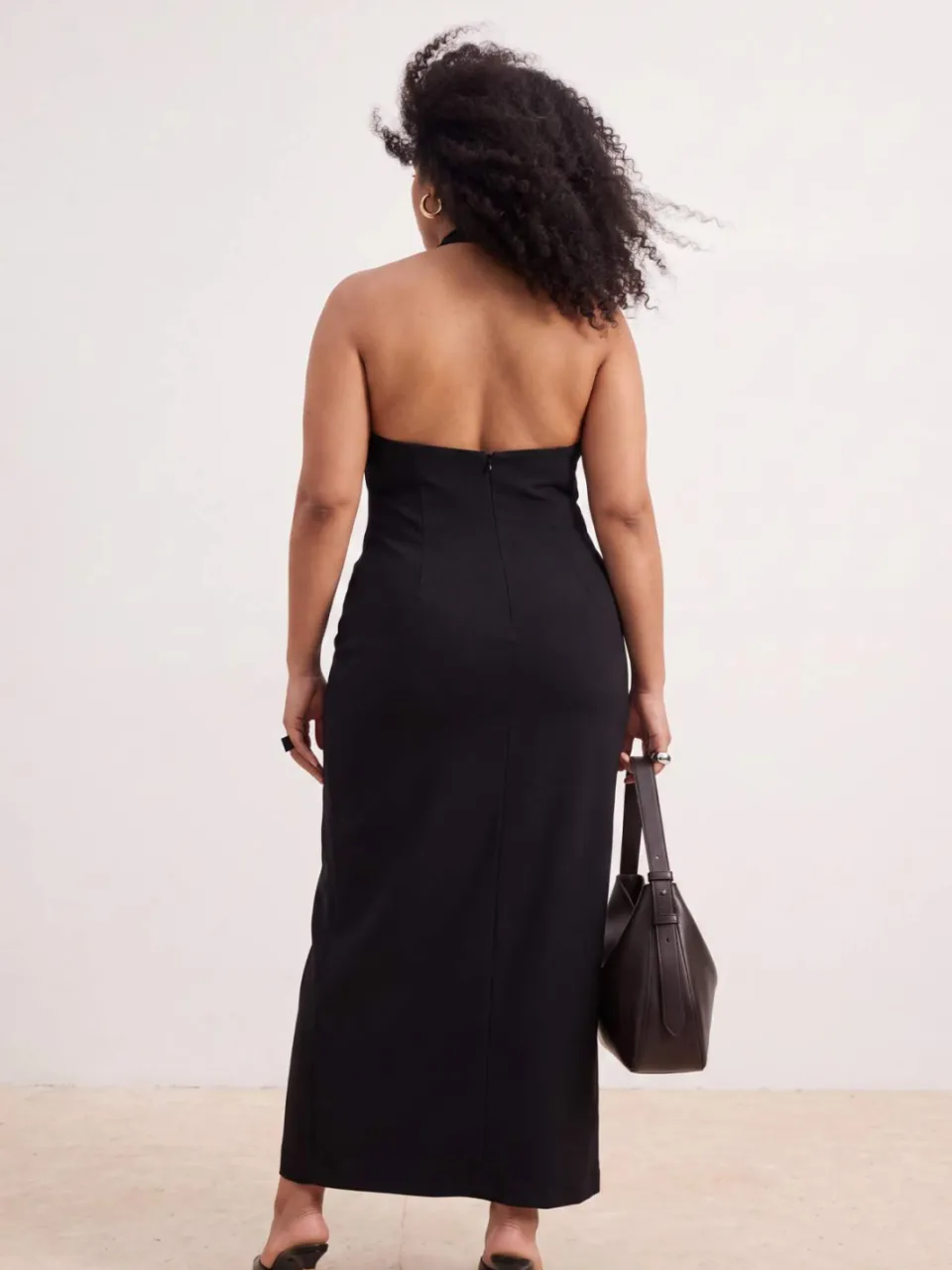 Trendyol Curve Dames Zwart Effen Maxi Mouwloos Blazer Jurk Grote maten Jurk, foto 2