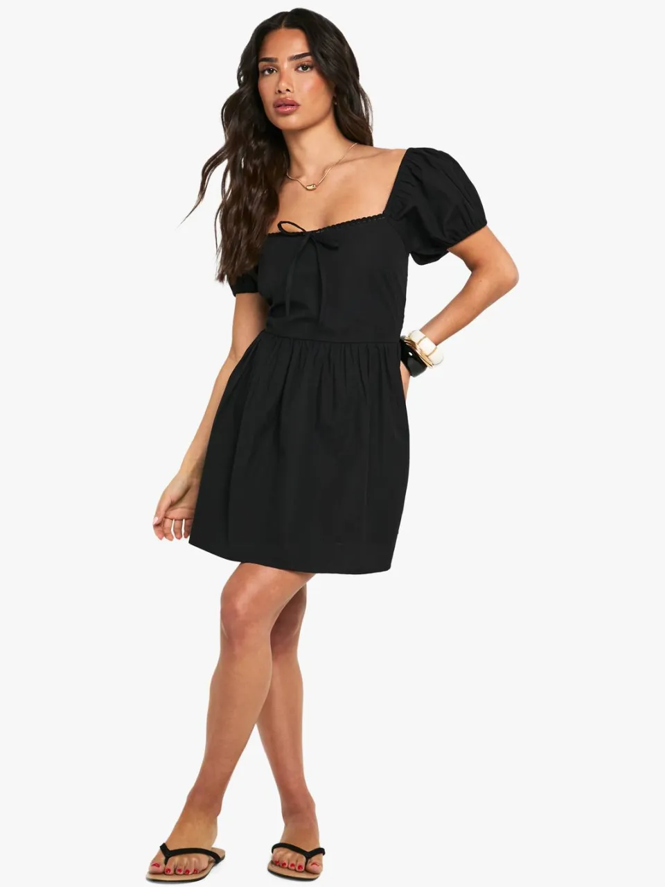 boohoo Dames Mini-jurk van katoenen popeline met pofmouwen in petite pasvorm zwart, foto 2