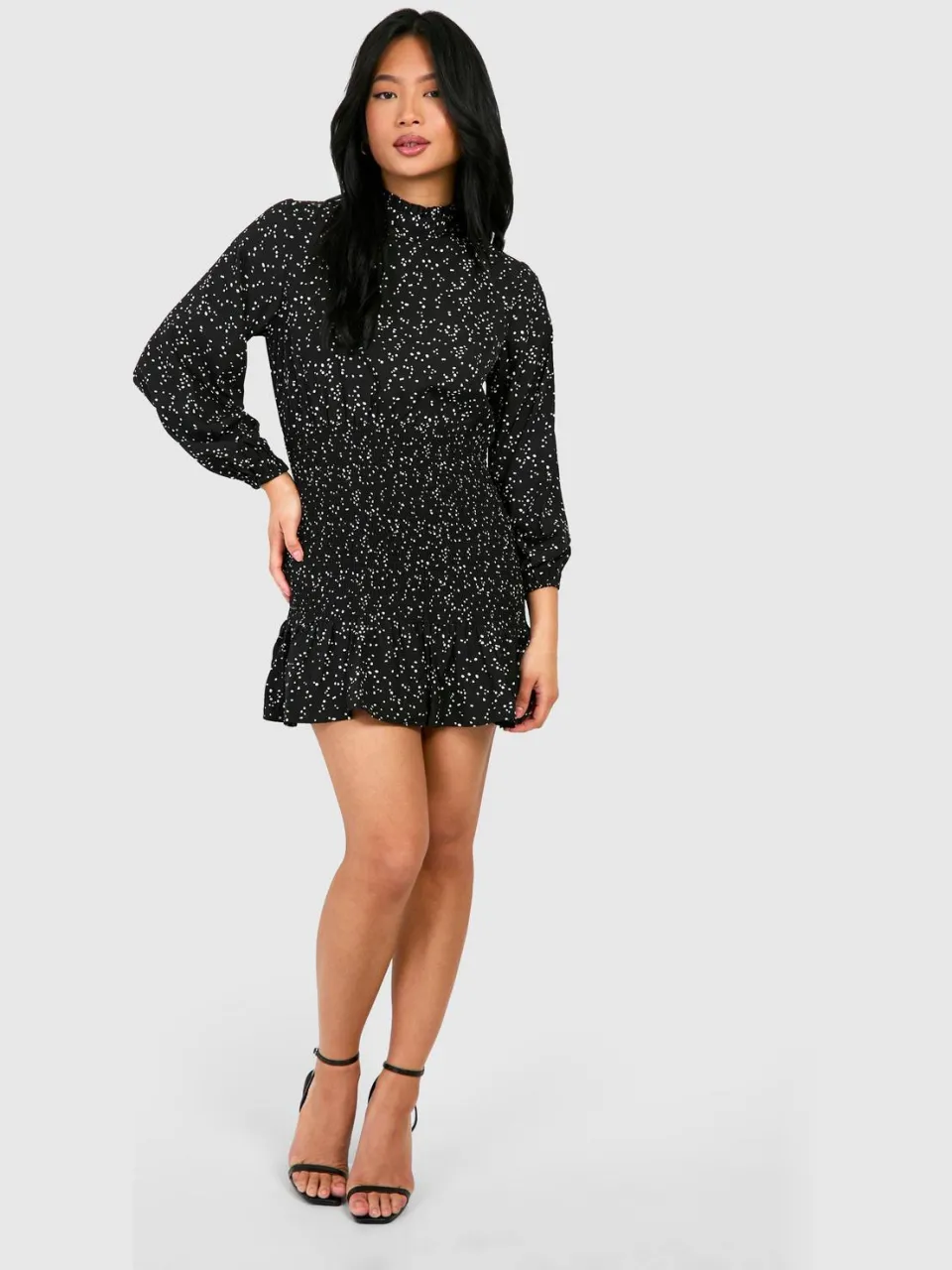 boohoo Dames Petite Spot Jurk met hoge hals, gerimpeld en met ruches zwart, foto 3