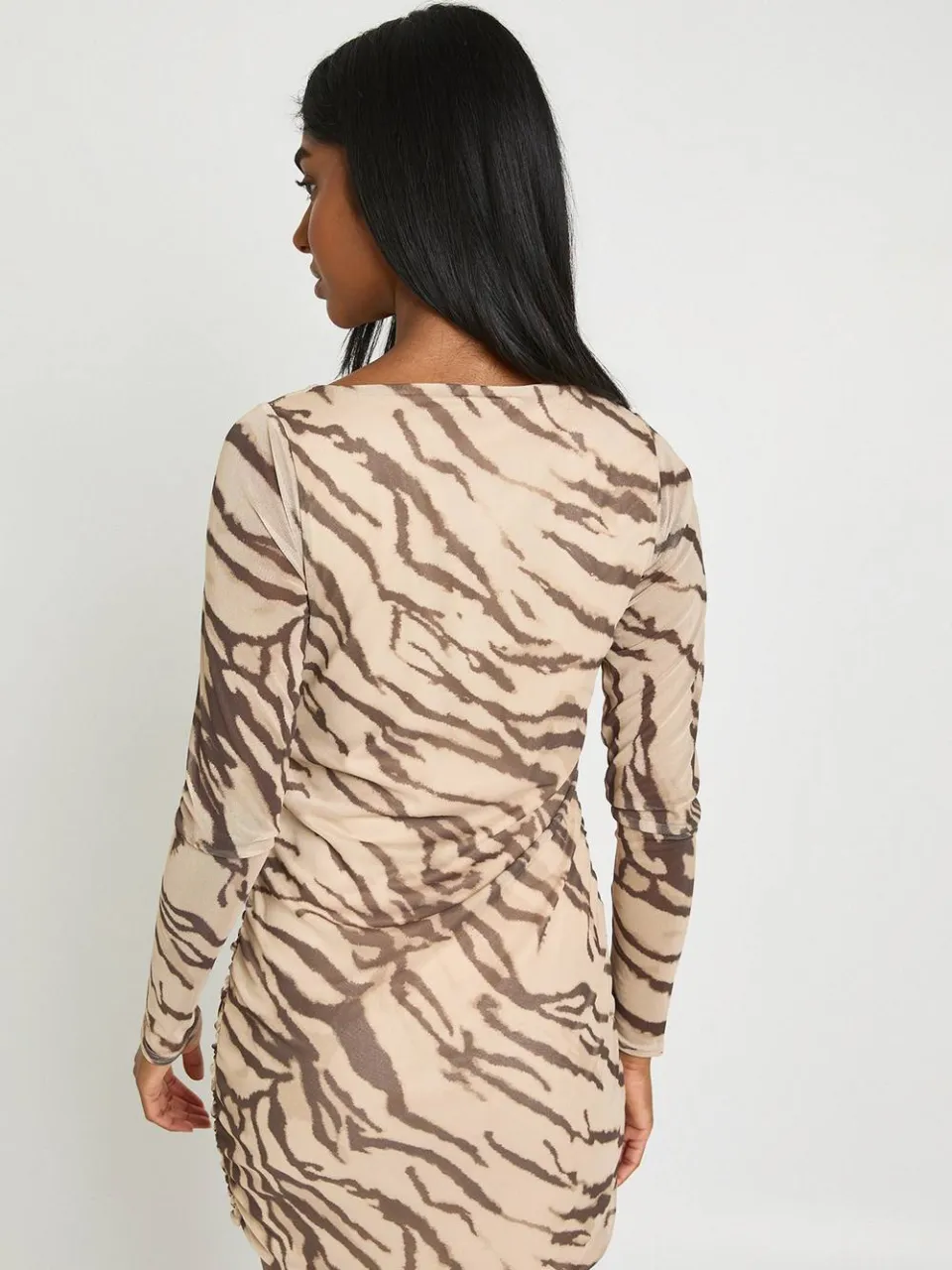 boohoo Dames Dierenprint Jurk Met Vierkante Hals En Gerimpelde Mesh Bodycon bruin, foto 3