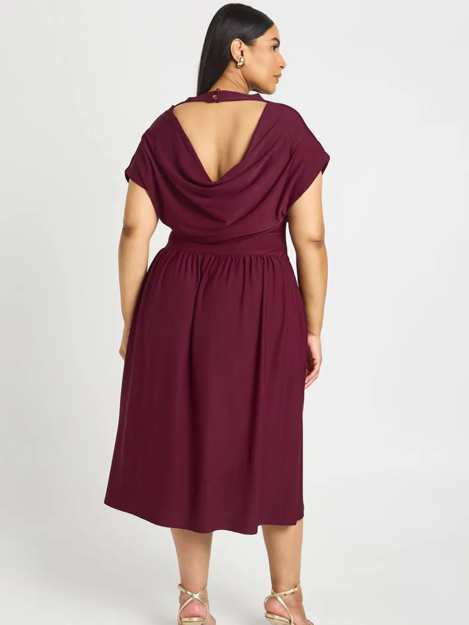 boohoo Dames Plus Midi-jurk Met Waterval-rug En Wijde Rok bordeaux rood, foto 2