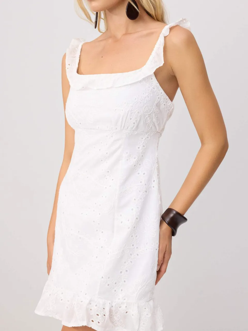 Trendyol TRENDYOLMİLLA Dames Wit Effen Kort / Mini Mouwloos Bodycon Jurken, foto 2