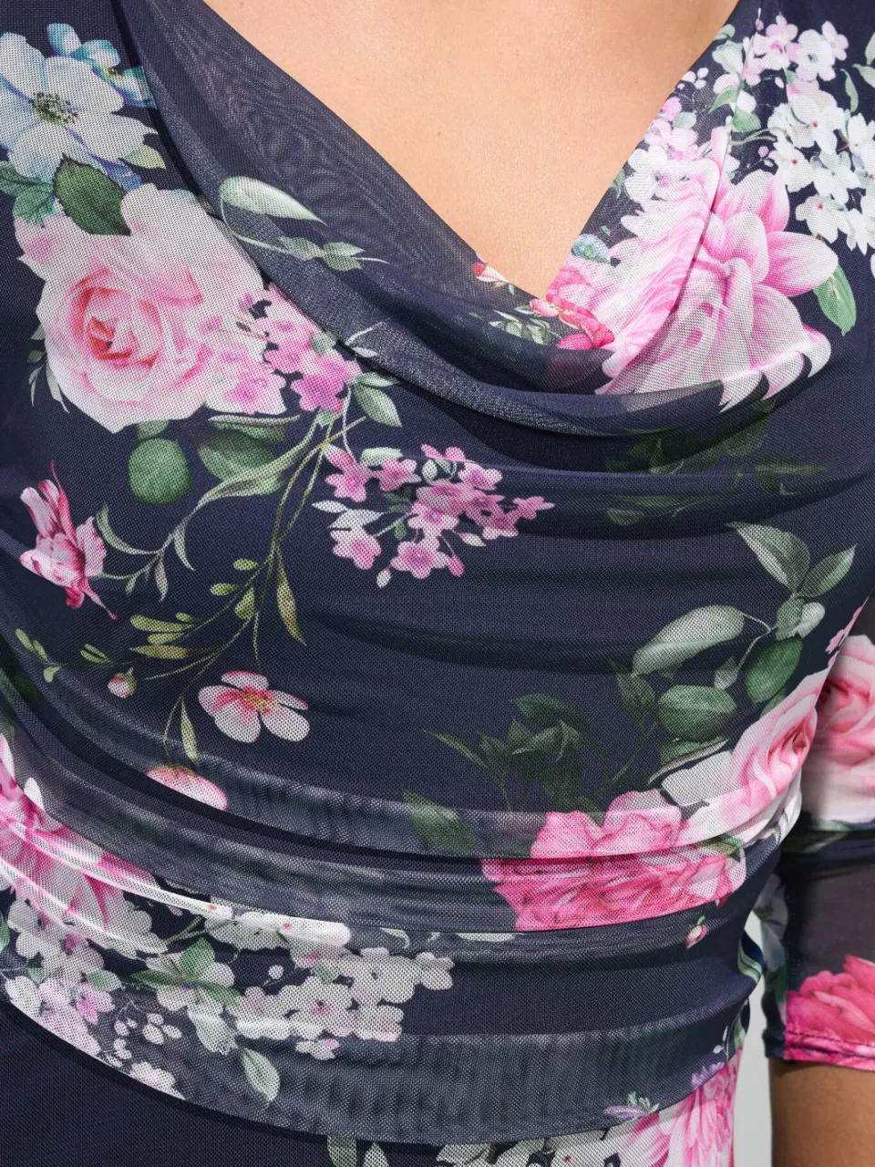 Yours London Marineblauwe Asymmetrische Jurk Met Bloemenprint, foto 4