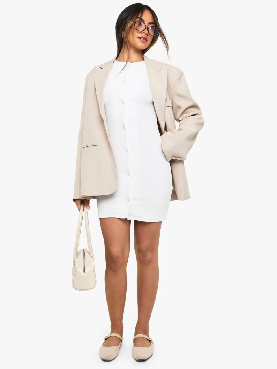 boohoo Dames Rib Button Down Mini Jurk wit, foto 2
