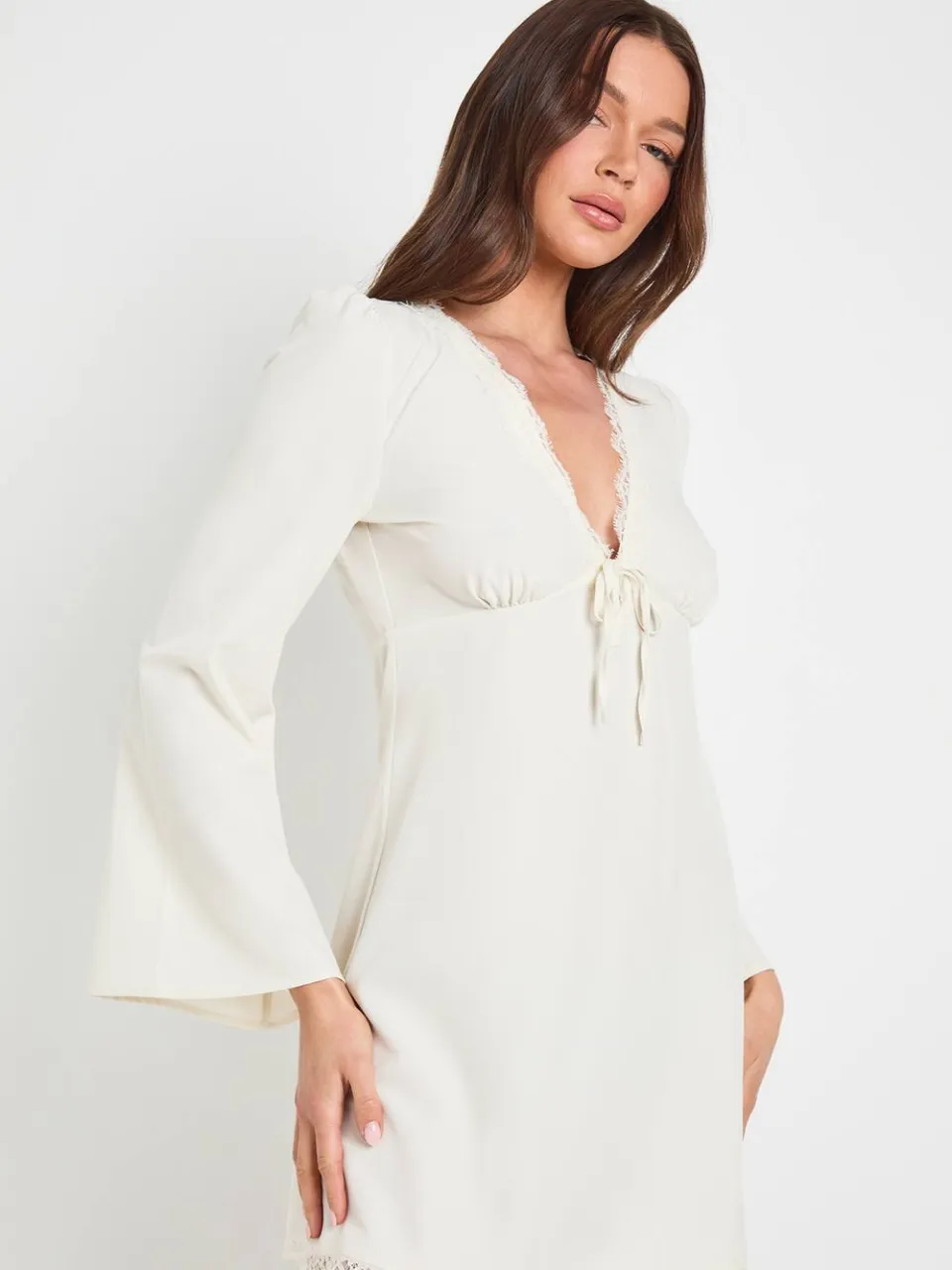 boohoo Dames Lange Wijduitlopende Mouwen Kanten Zoom Mini Jurk ivoor, foto 4