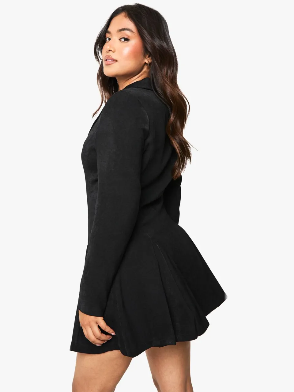 boohoo Dames Petite op maat gemaakte blazerjurk met haak- en oogdetail en getailleerde taille zwart, foto 2