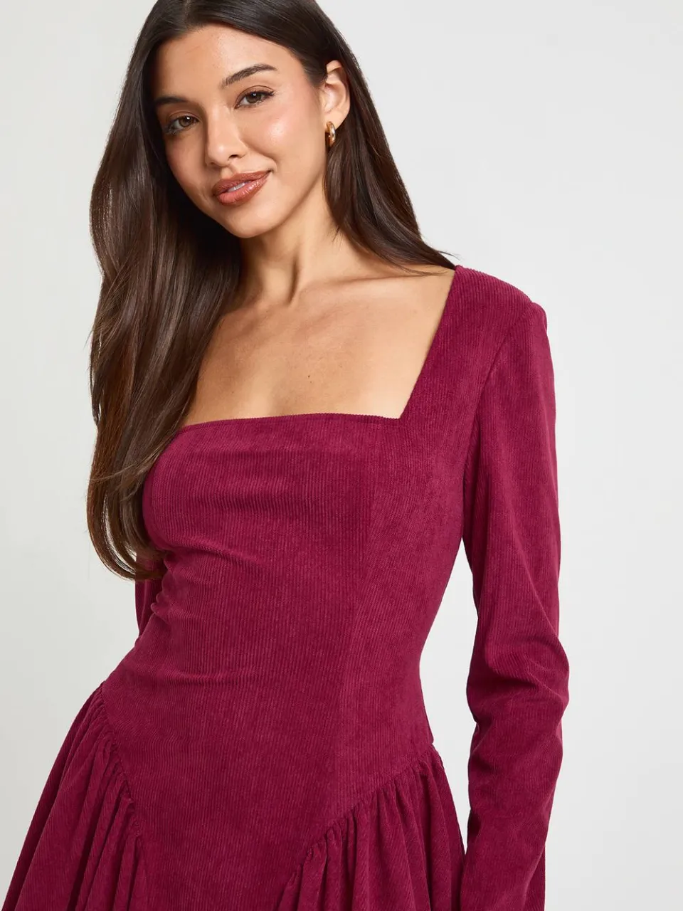 boohoo Dames Ribfluwelen Melkmeid Skater Jurk bessen, foto 4