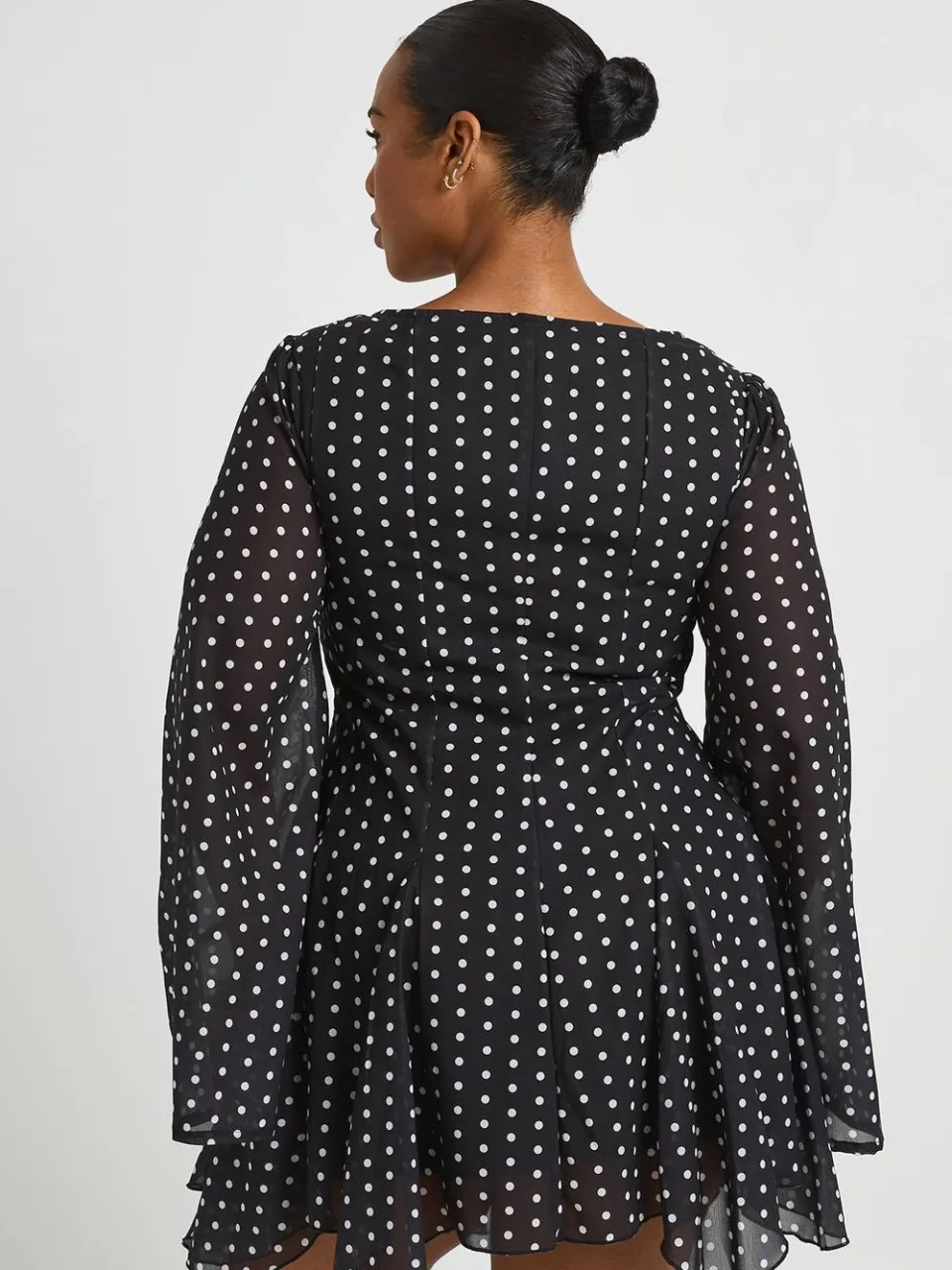 boohoo Dames Plus Polkadot Godet Zoom Mini Jurk zwart, foto 2