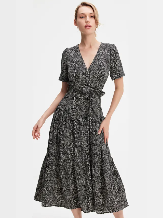 Smart & Joy Liberty Print Cross-Heart Dress Zwart
