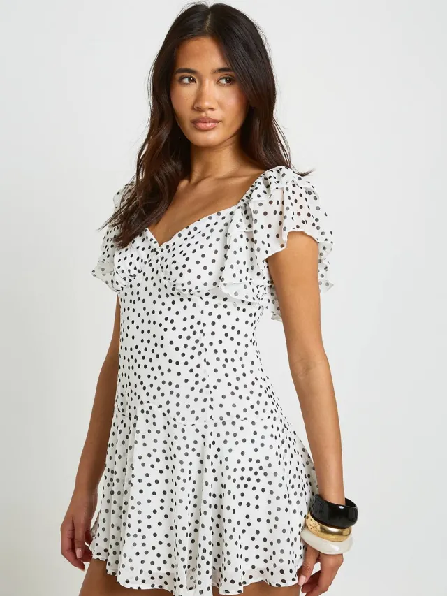 boohoo Dames Polkadot Mini-jurk Met Engelenmouwen Ivoor