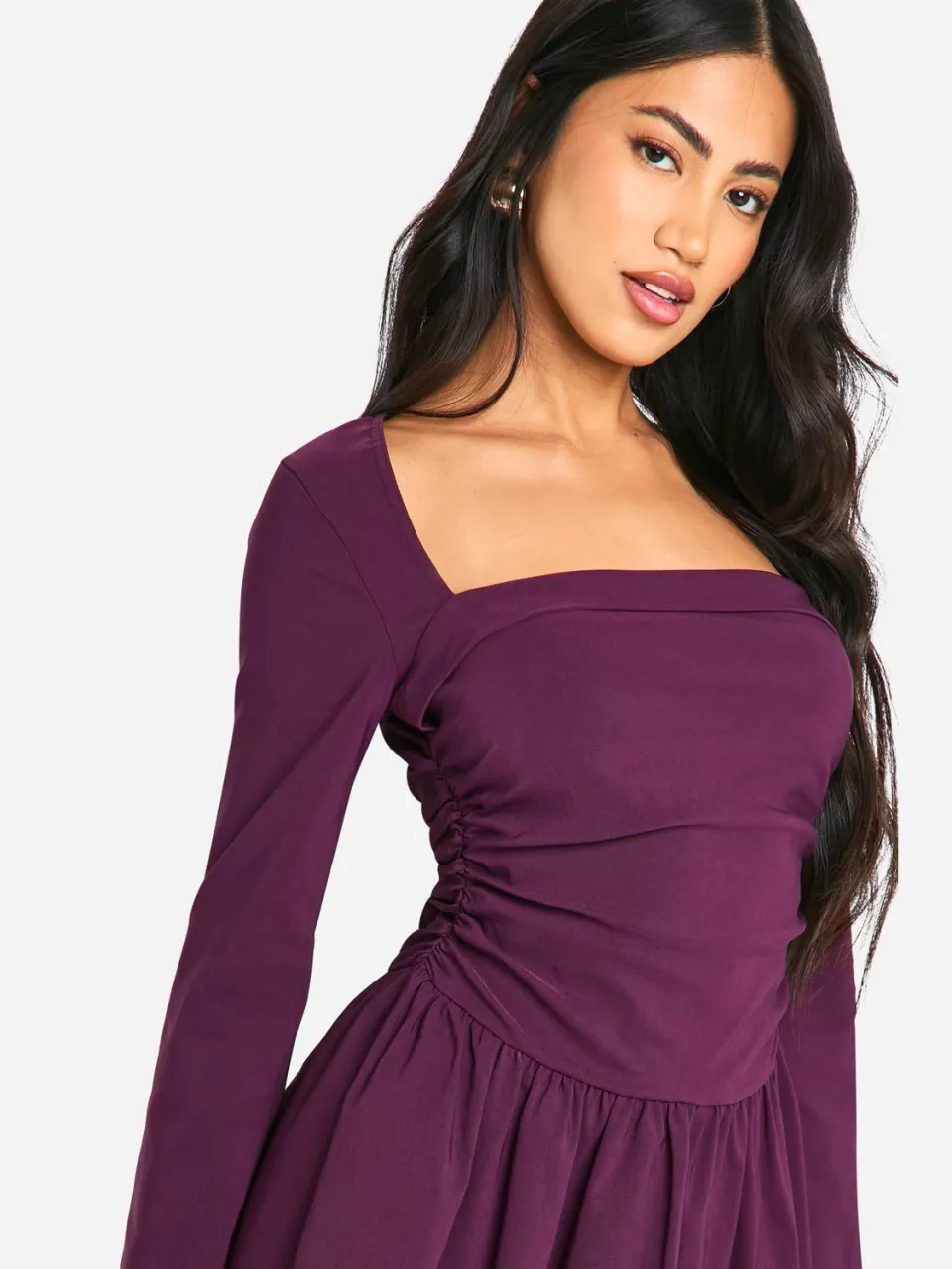 boohoo Dames Square Neck Long Sleeve Skater Mini Dress pruim, foto 4