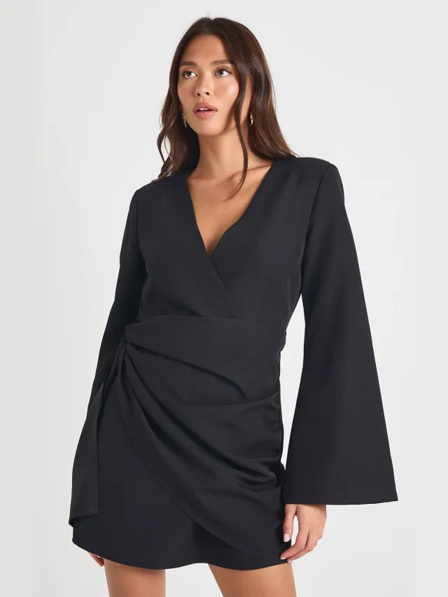 boohoo Dames Kraagloze, gedrapeerde blazerjurk met band in de taille Zwart