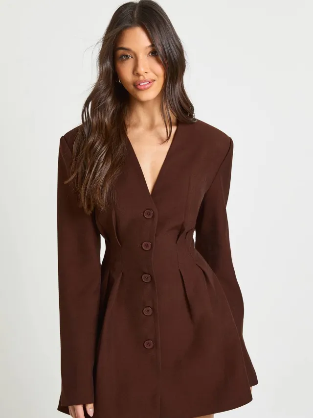 boohoo Dames Lange Mouwen Kraagloze Getailleerde Mini Jurk Chocoladebruin