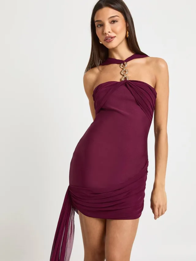 boohoo Dames Mini Jurk met bandage kettingdetail Pruim