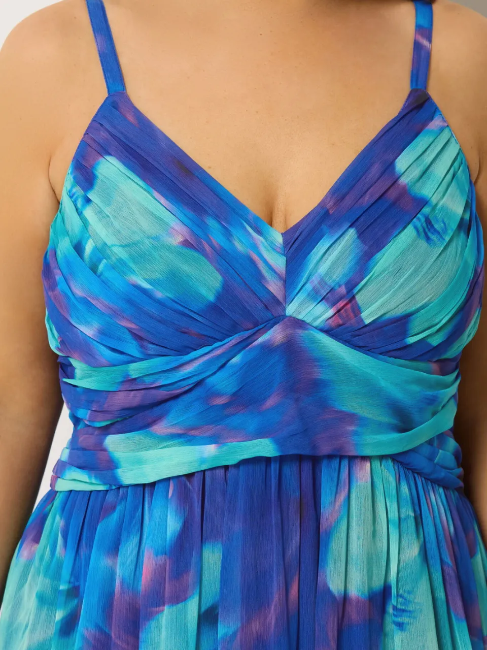 Yours London Blauwe Chiffon Maxijurk Met Bloemenprint, foto 4