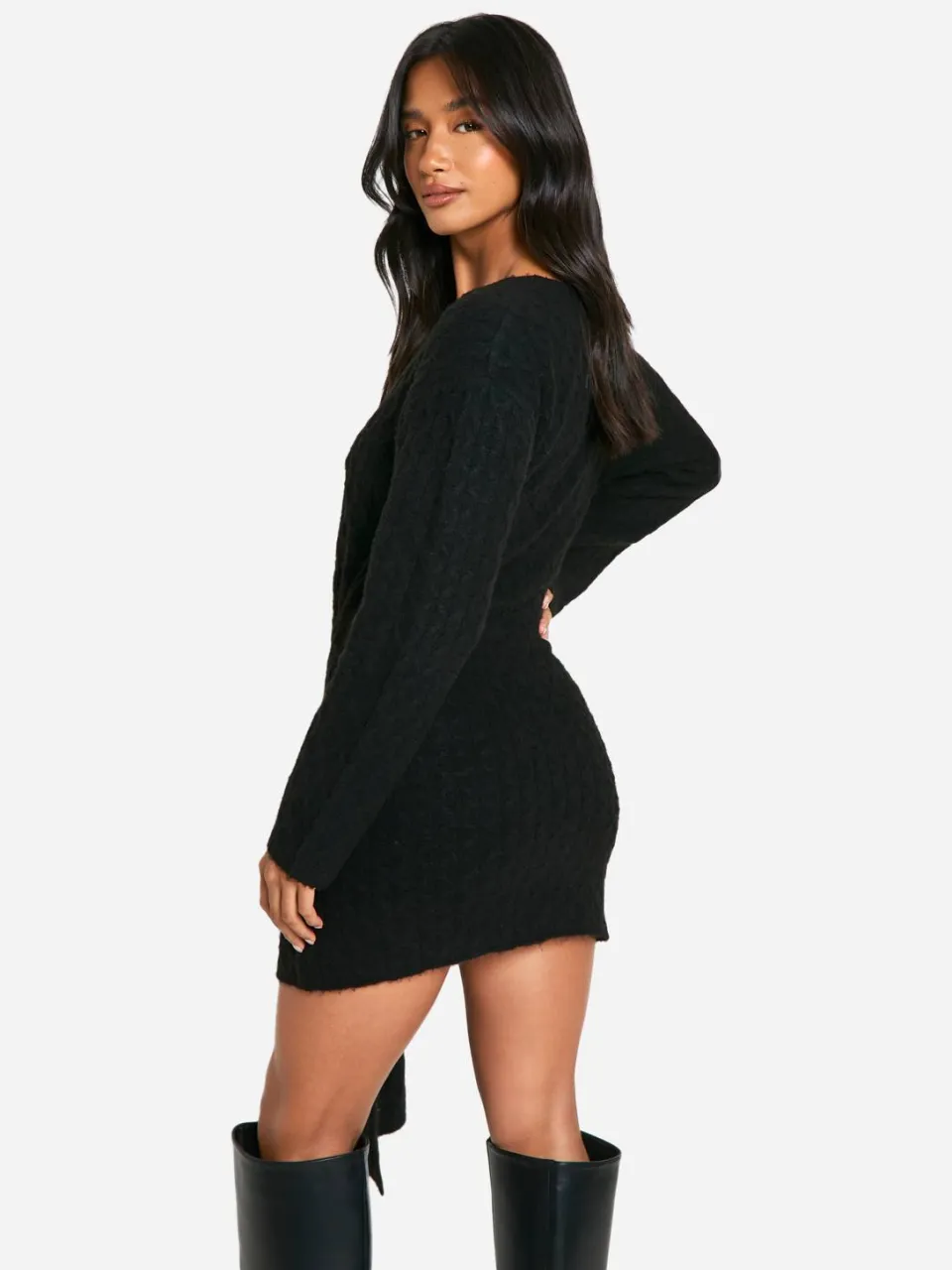 boohoo Dames Petite Soft Cable Oversized Tie Detail Gebreide Mini Jurk zwart, foto 2