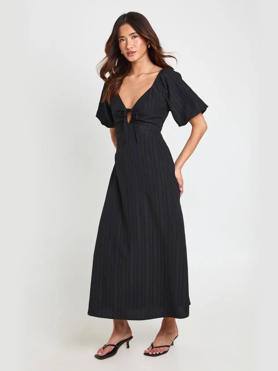 boohoo Dames Getextureerde Midaxi Jurk Met Volumemouwen zwart, foto 2