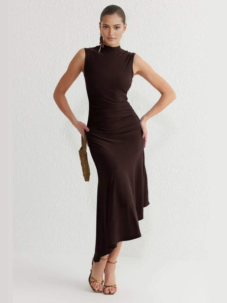 Trendyol TRENDYOLMİLLA Dames Bruin Effen Midi Mouwloos Stijlvol/Avond Asymmetrisch Jurken