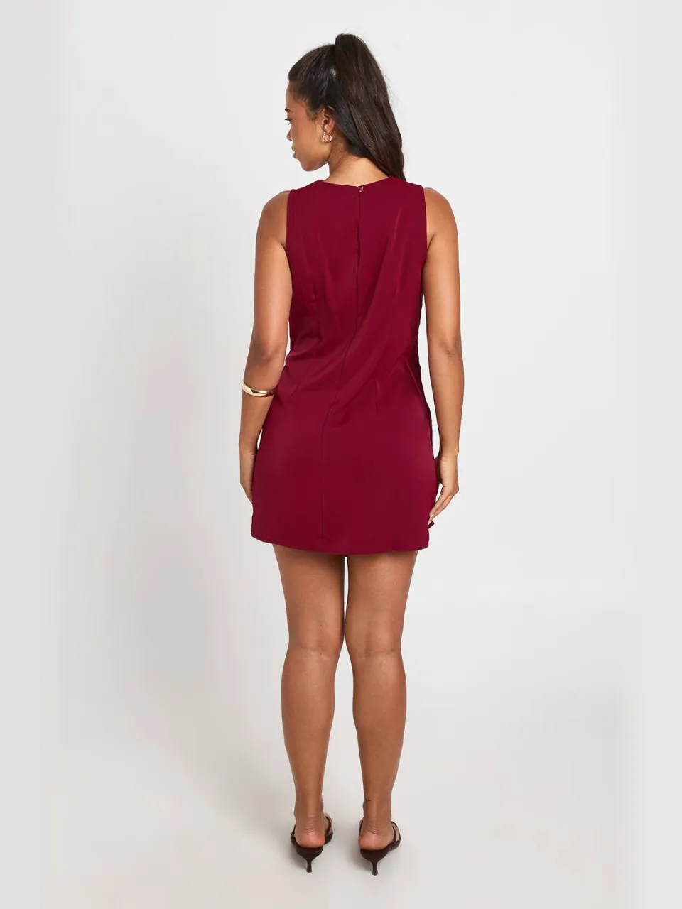 boohoo Dames Geweven Mini-jurk Met Waterval Hals En Gedrapeerde Zijkant merlot, foto 2