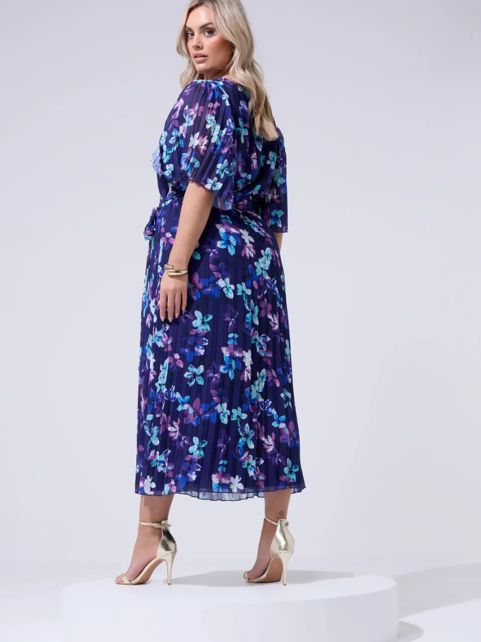 Yours London Blauwe Geplooide Maxijurk Met Bloemenprint, foto 2