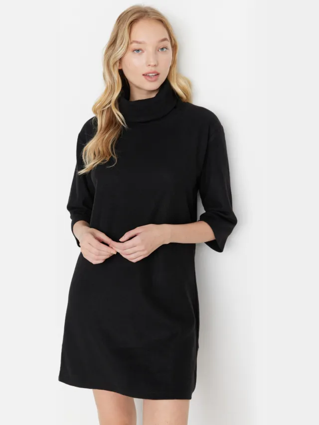 Trendyol Vrouw/Meisje Off-shoulder Coltrui Verschuiving Midi Jurk Zwart