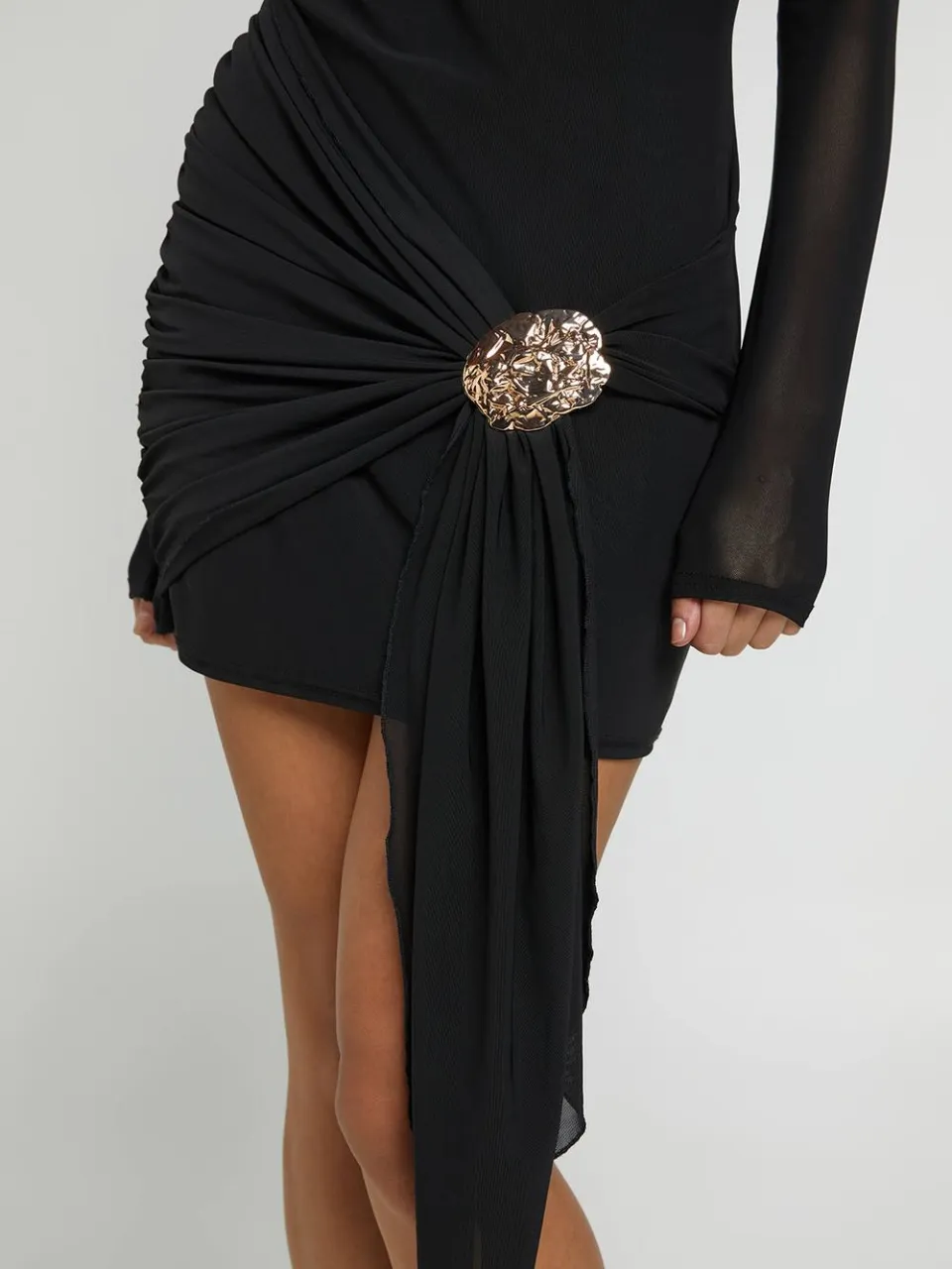 boohoo Dames Mesh Mini-jurk Met Gouden Trim En Gedrapeerde Zijkant, foto 4