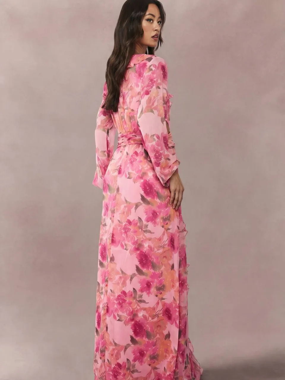 boohoo Dames Lange florale chiffon maxi-jurk met volumineuze mouwen roze, foto 2