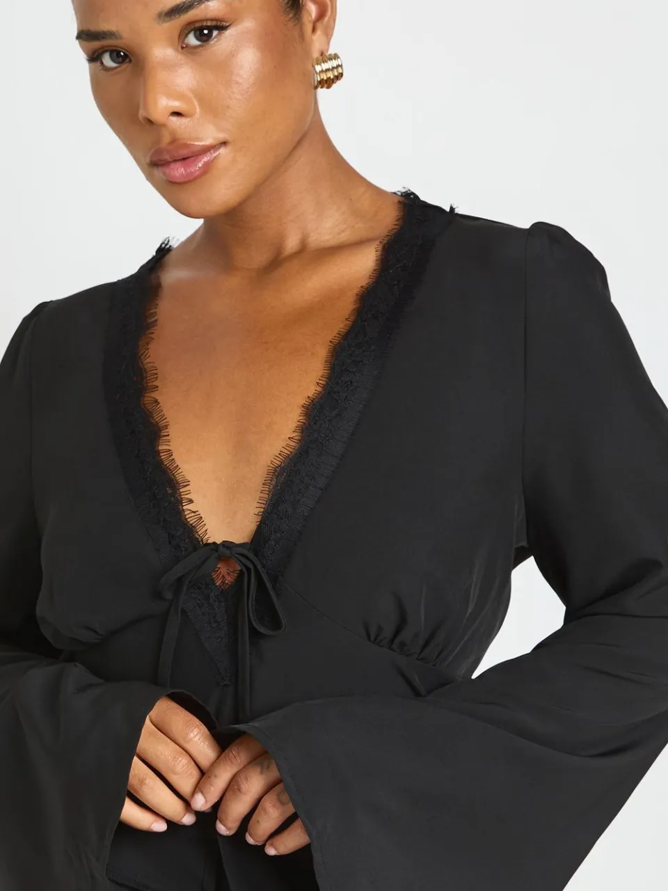 boohoo Dames Plus Mini-jurk Met Lange Mouwen En Kantafwerking zwart, foto 4