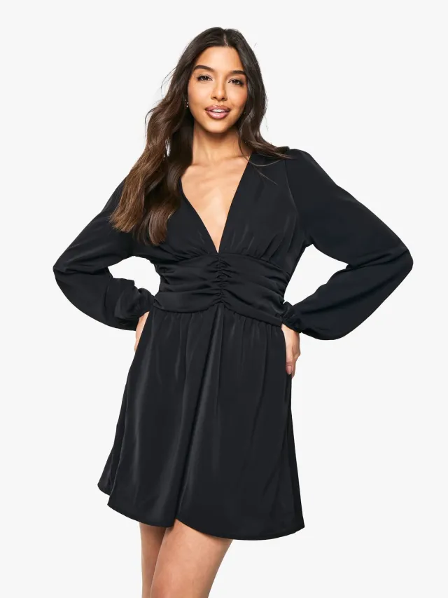 boohoo Dames Minijurk met diepe V-hals en geraffineerde taille Zwart