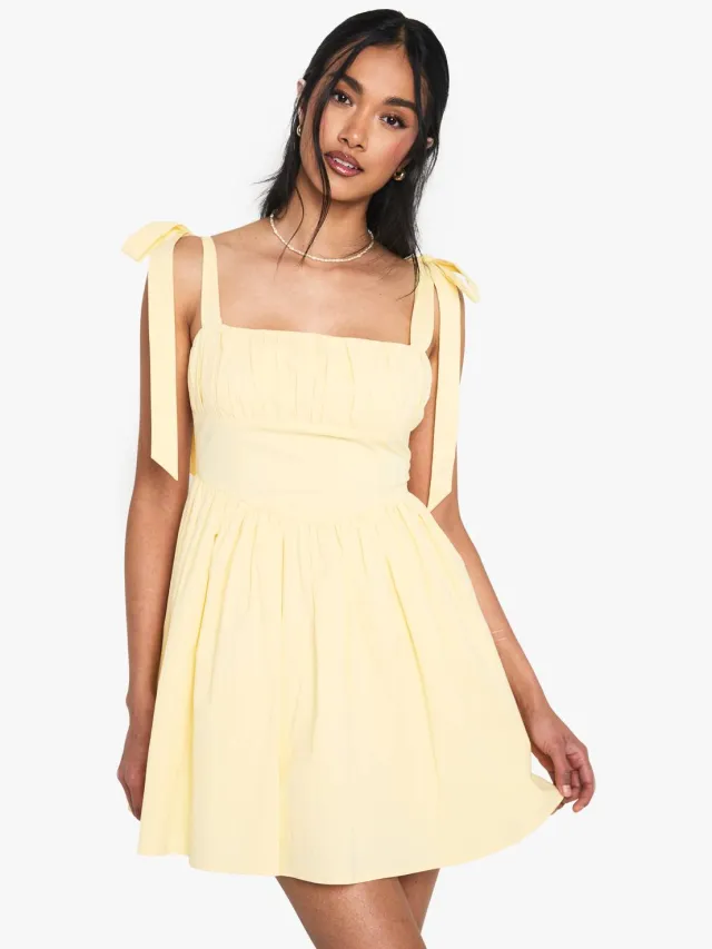 boohoo Dames Cotton gerafelde buste mini jurk met bandjes op de schouders Citroen