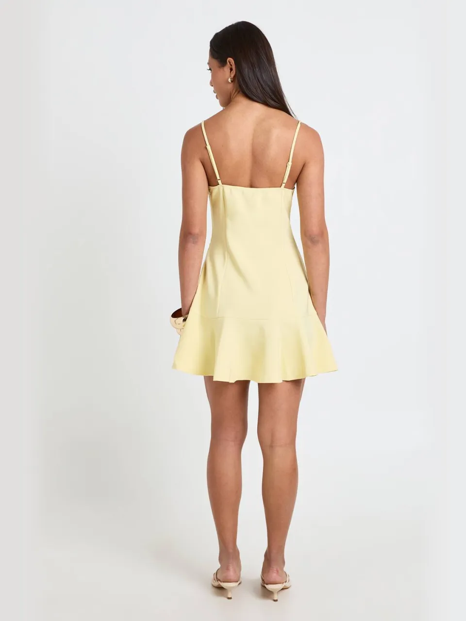 boohoo Dames Stretch Crêpe Cami Jurk Met Buste Cup En Ruche Zoom Mini citroen, foto 2