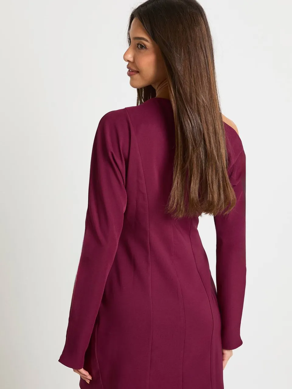 boohoo Dames Gestructureerde Bardot Mini Shift-jurk bordeaux rood, foto 2