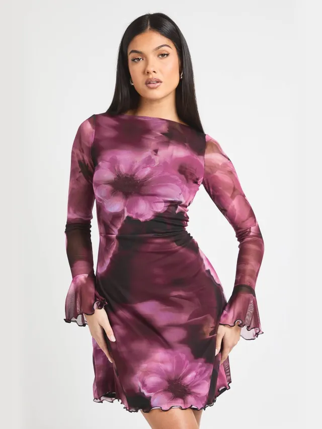 boohoo Dames Lange Bloemen A-Lijn Mesh Mini Jurk Bordeaux Rood
