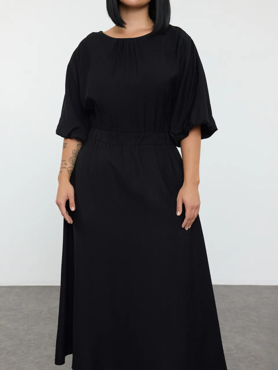 Turkishsouq Curve dames midi-jurk met textuur, lang, casual/dagelijks, relaxed, plus size zwart, foto 2