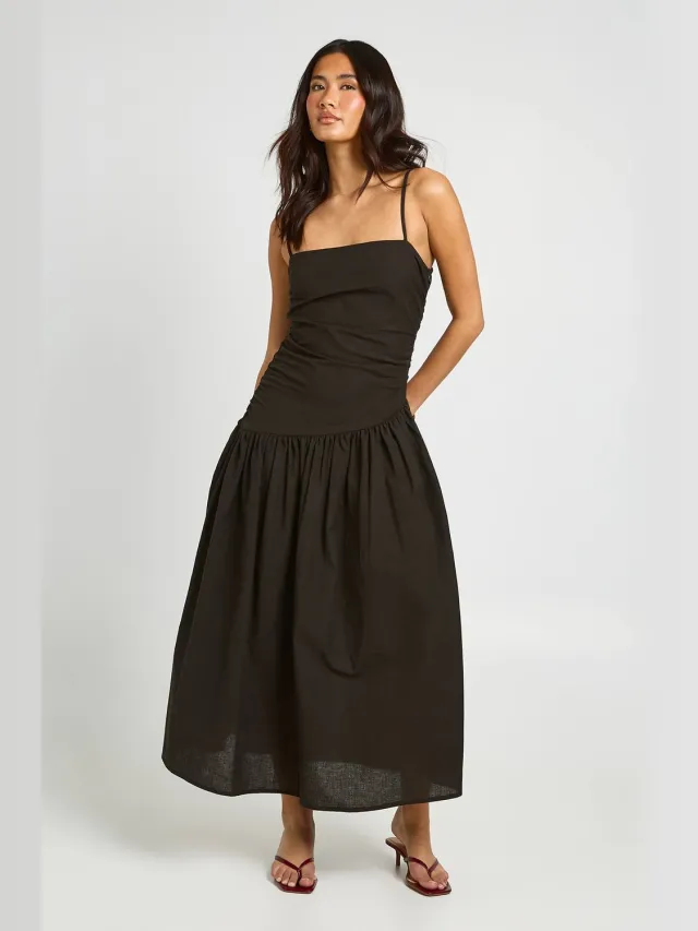 boohoo Dames Linnen Gerimpelde Asymmetrische Midi Skater Jurk Zwart
