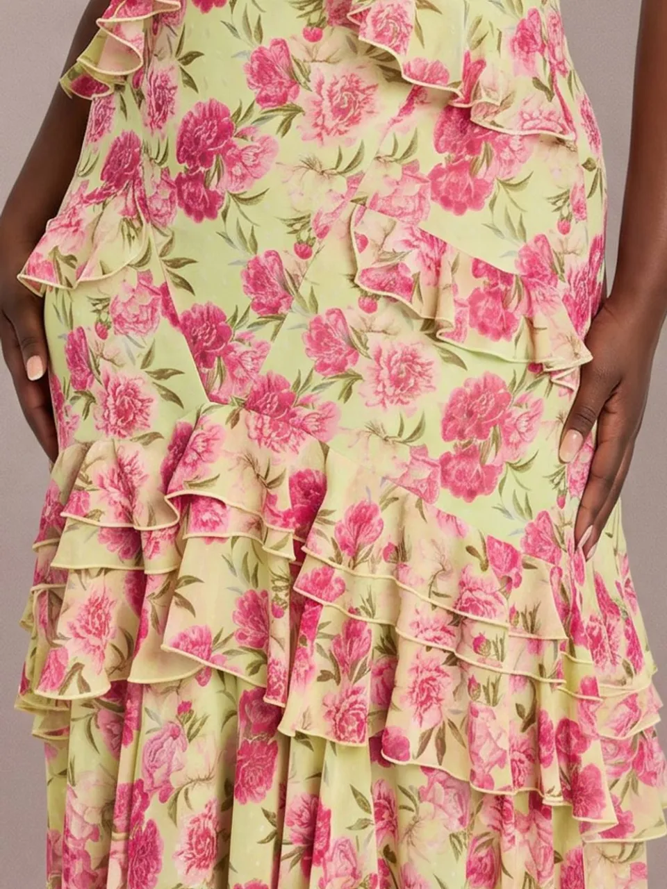 boohoo Dames Plus Dobby Chiffon Maxi Jurk Met Bloemenprint En Ruches verstandig, foto 4