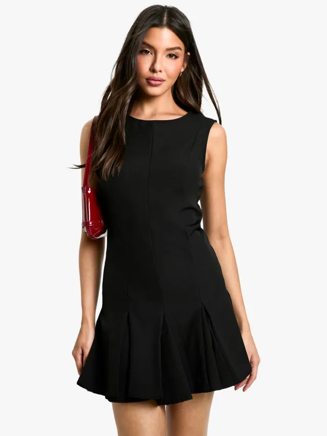 boohoo Dames Box Pleat Tailored Mini Dress Zwart