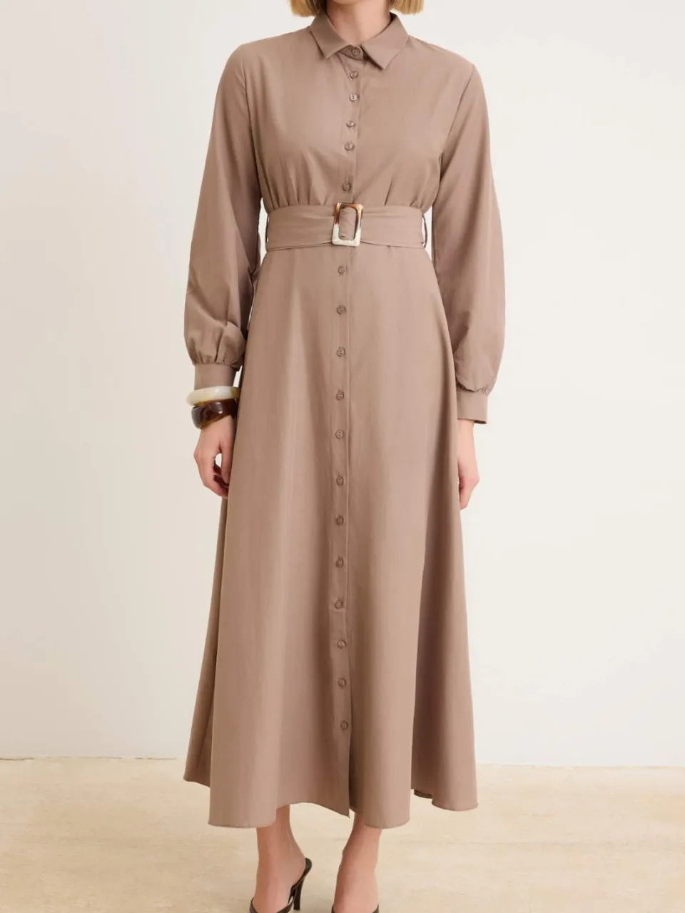 Trendyol Modest Dames Bruin Effen Maxi Lang Zakelijk Blousejurk Modest Jurken, foto 2