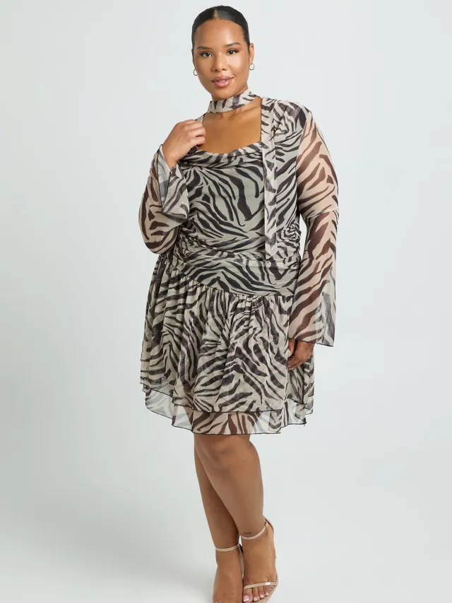 boohoo Dames Plus Zebra Hoge Hals Drop Rok Skater Ecru