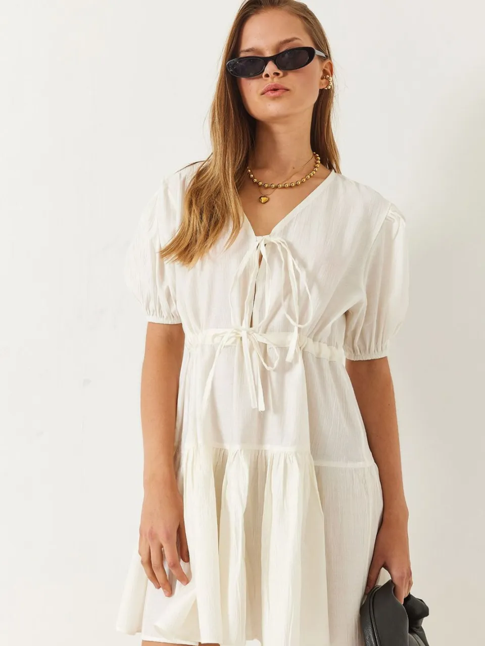 Bianco Lucci Mini V-hals Jurk met Strik beige, foto 2