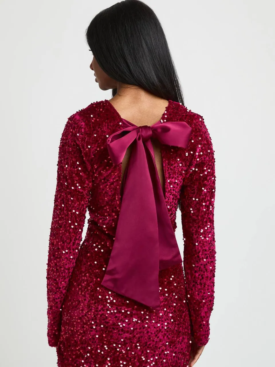 boohoo Dames Fluwelen Pailletten Strik Rug Mini Jurk bordeaux rood, foto 3