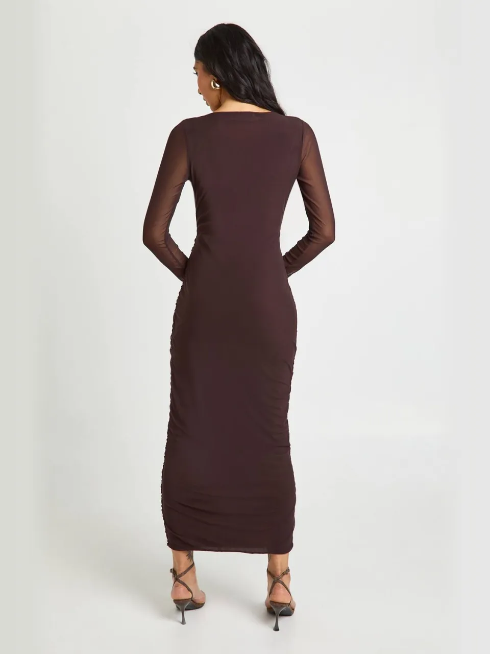 boohoo Dames Tall Mesh Vierkante Hals Gerimpelde Midi Jurk chocoladebruin, foto 2