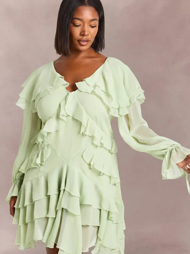 boohoo Dames Plus Chiffon Ruches Mini Jurk verstandig, foto 2