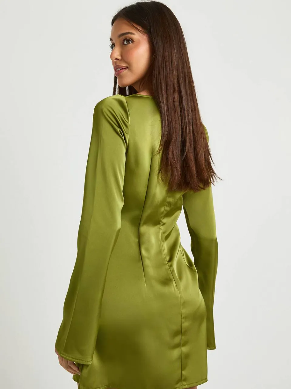boohoo Dames Vierkante hals satijnen shiftjurk olijf, foto 2