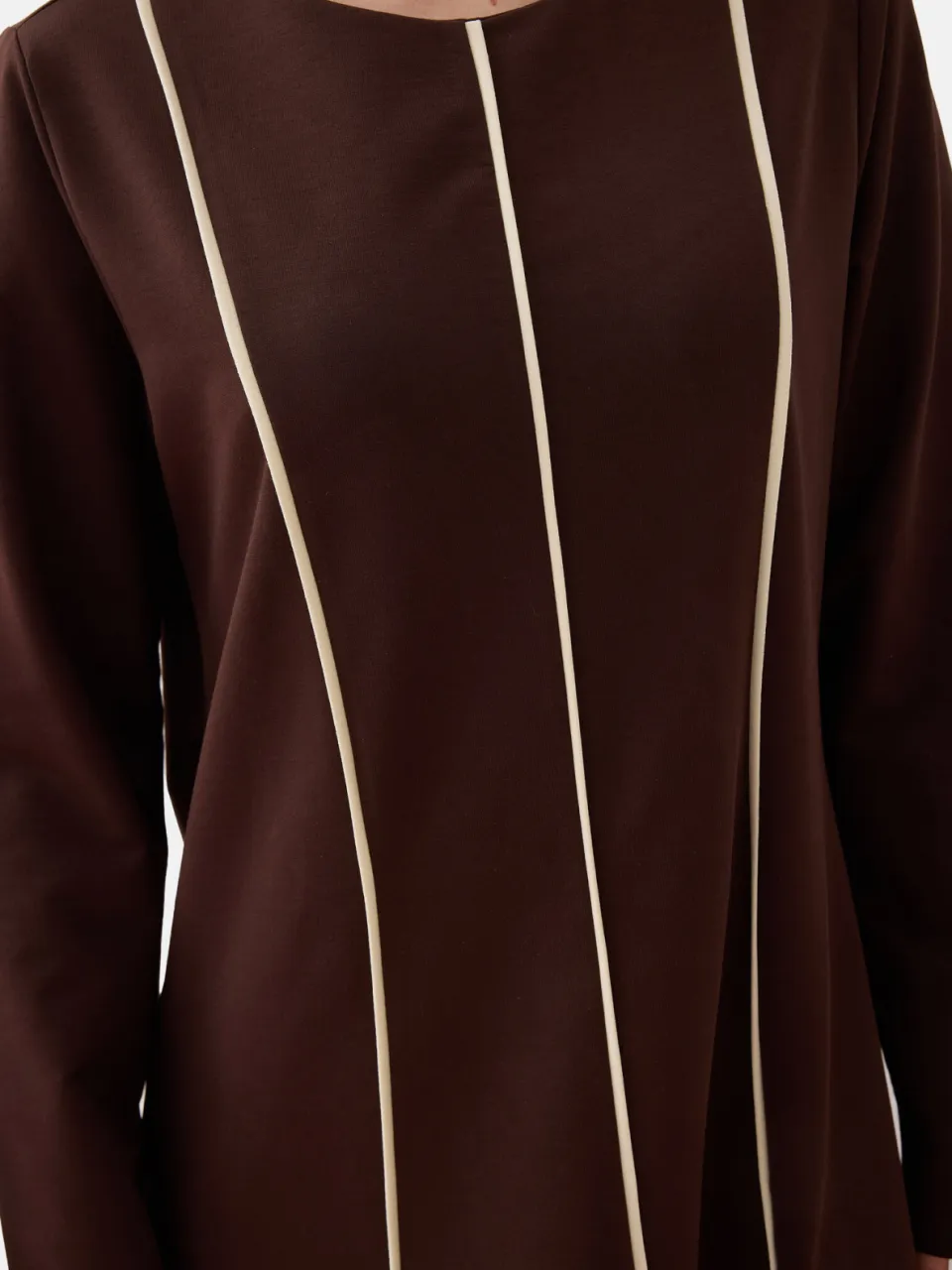 Modest Dress Benin bruin, foto 2